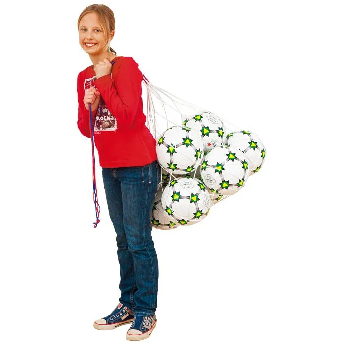 Schuhe, Jeans, Rotes Sweatshirt, Fußballnetz, Kinder
