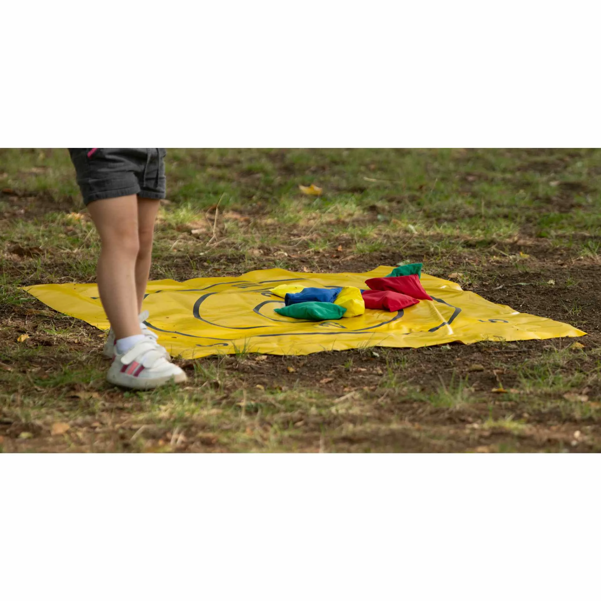 Latzhüpfen, Sprungbrett, Gelbes Tuch, Farbenfächer, Kinderspiel