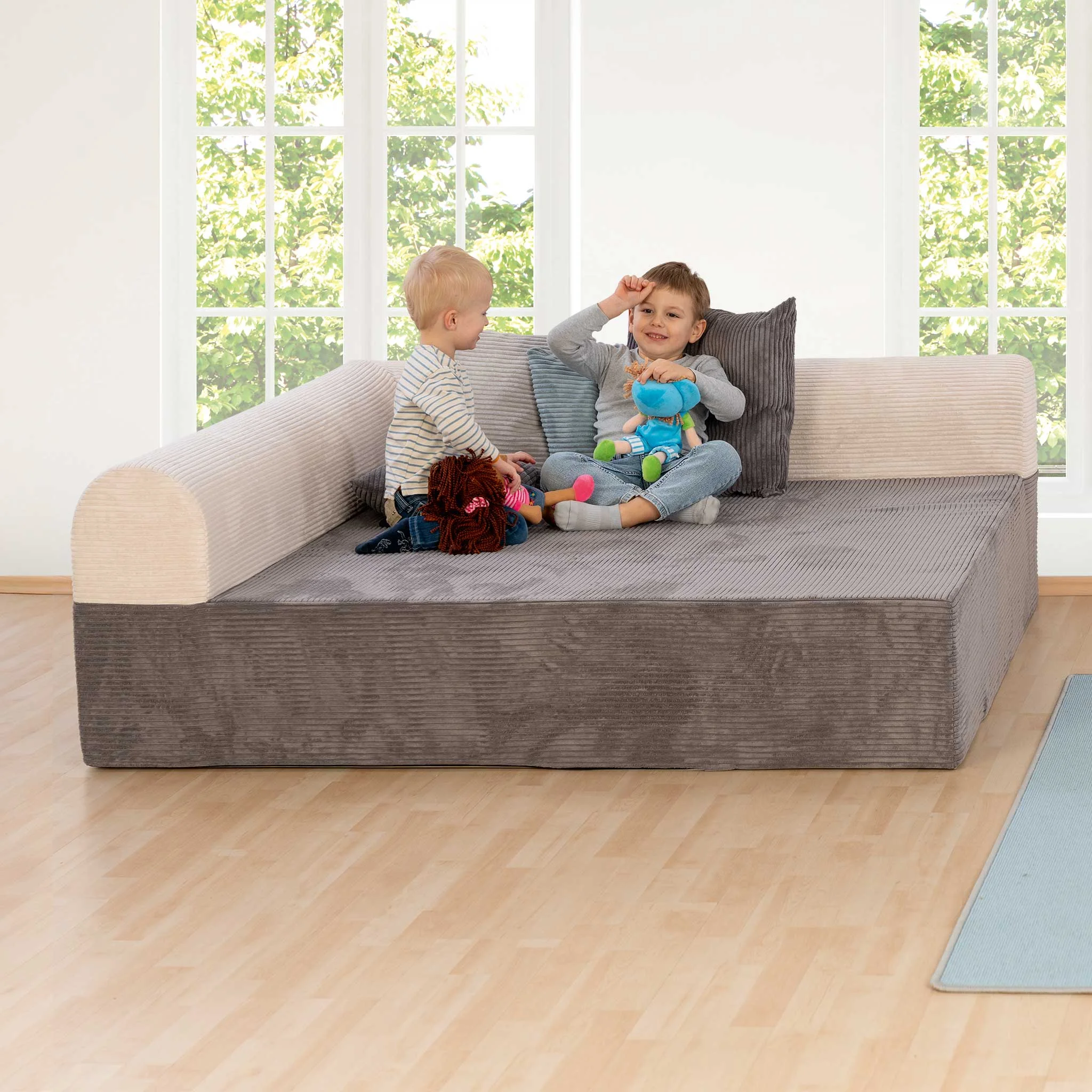 Sofa-Bett, Wohnzimmermöbel, Kinderzimmer, Sofa mit Armlehnen, grau