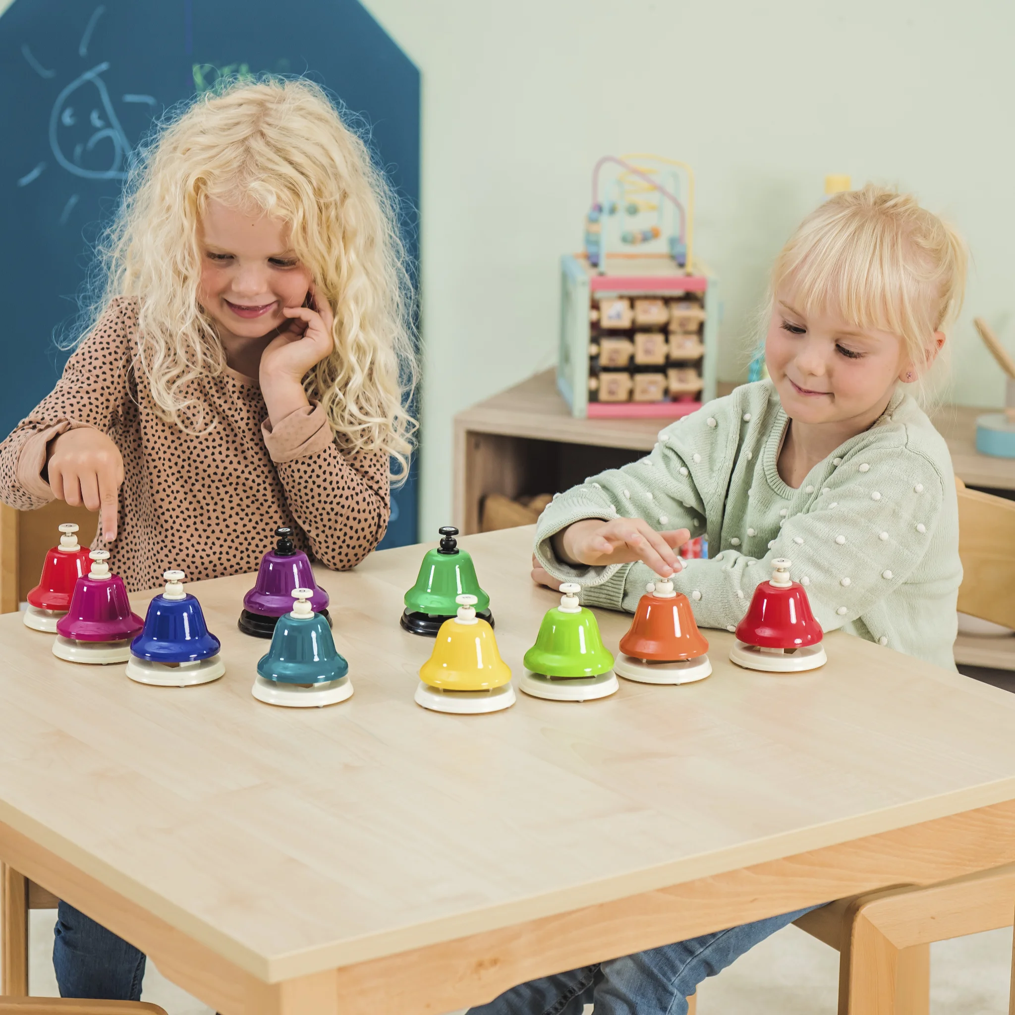 Kinderspiel, Musikspiel, Bell-Stackers, Klangspiel, Bunte Glocken