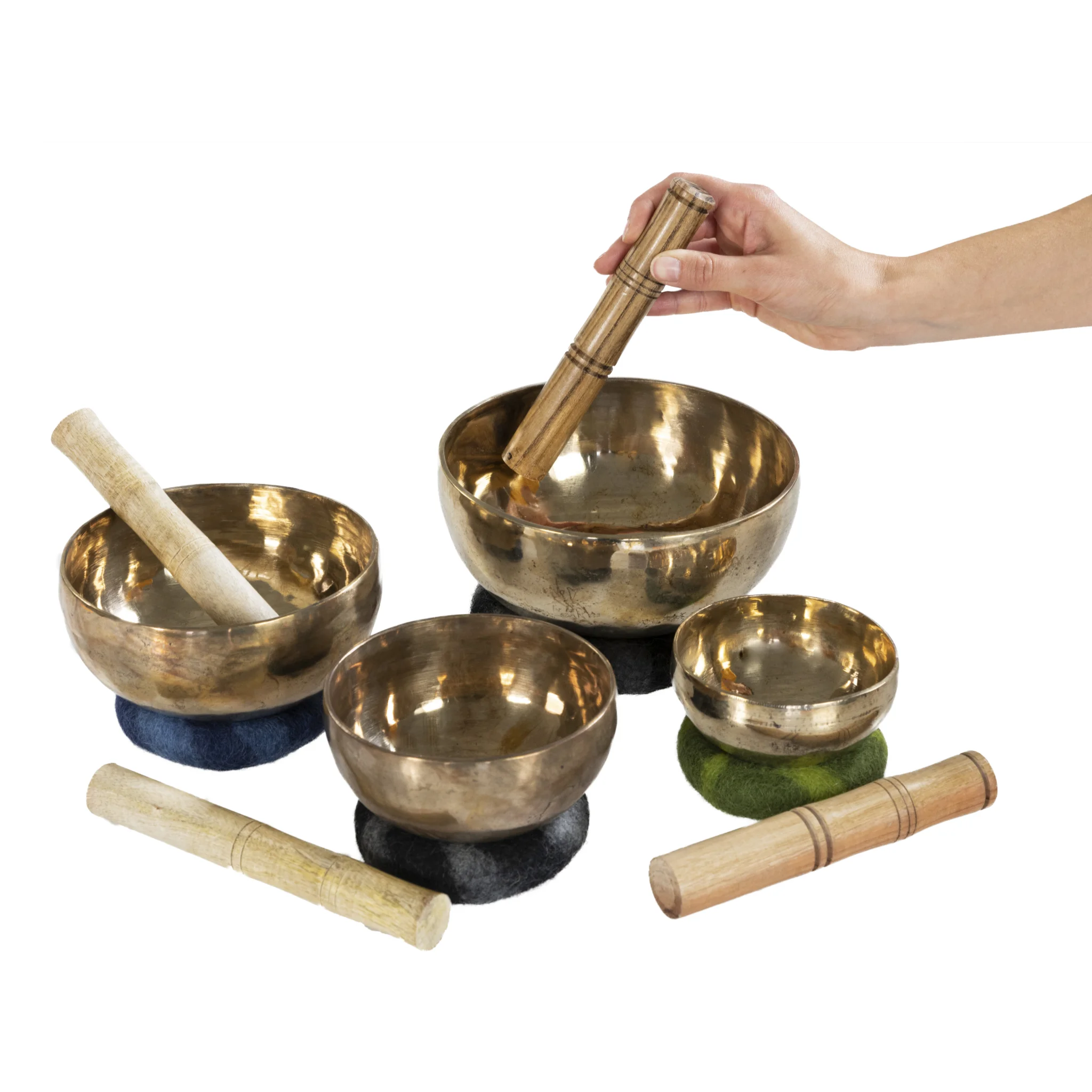 Tibetische Klangschalen, Messing-Schalen, Schlägel, Steinunterlage, handgefertigte Schalen