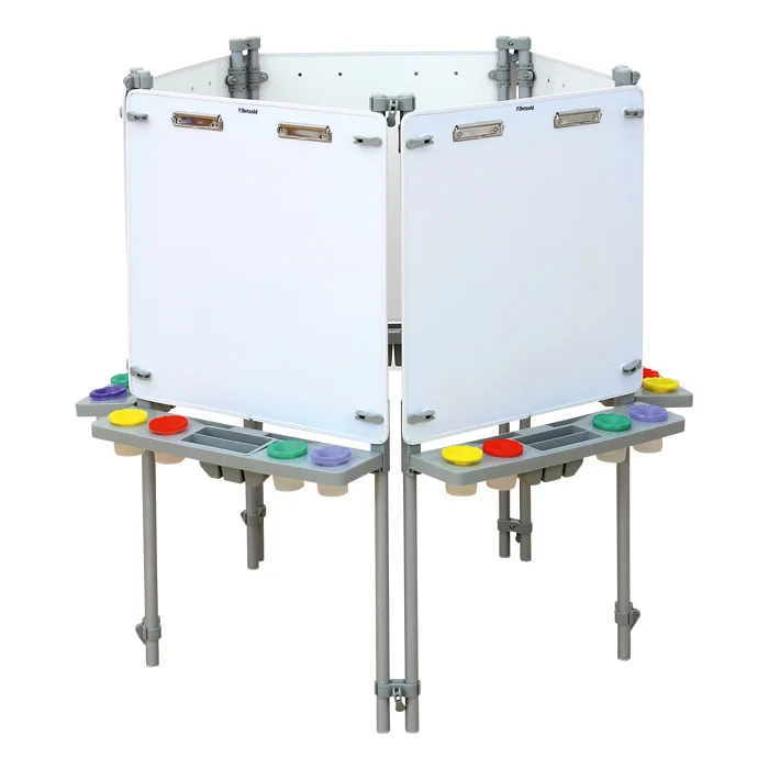 Prototyping Booth, Glänzende Paneele, Verstellbare Beine, Farbfelder, geteilter Bildschirm