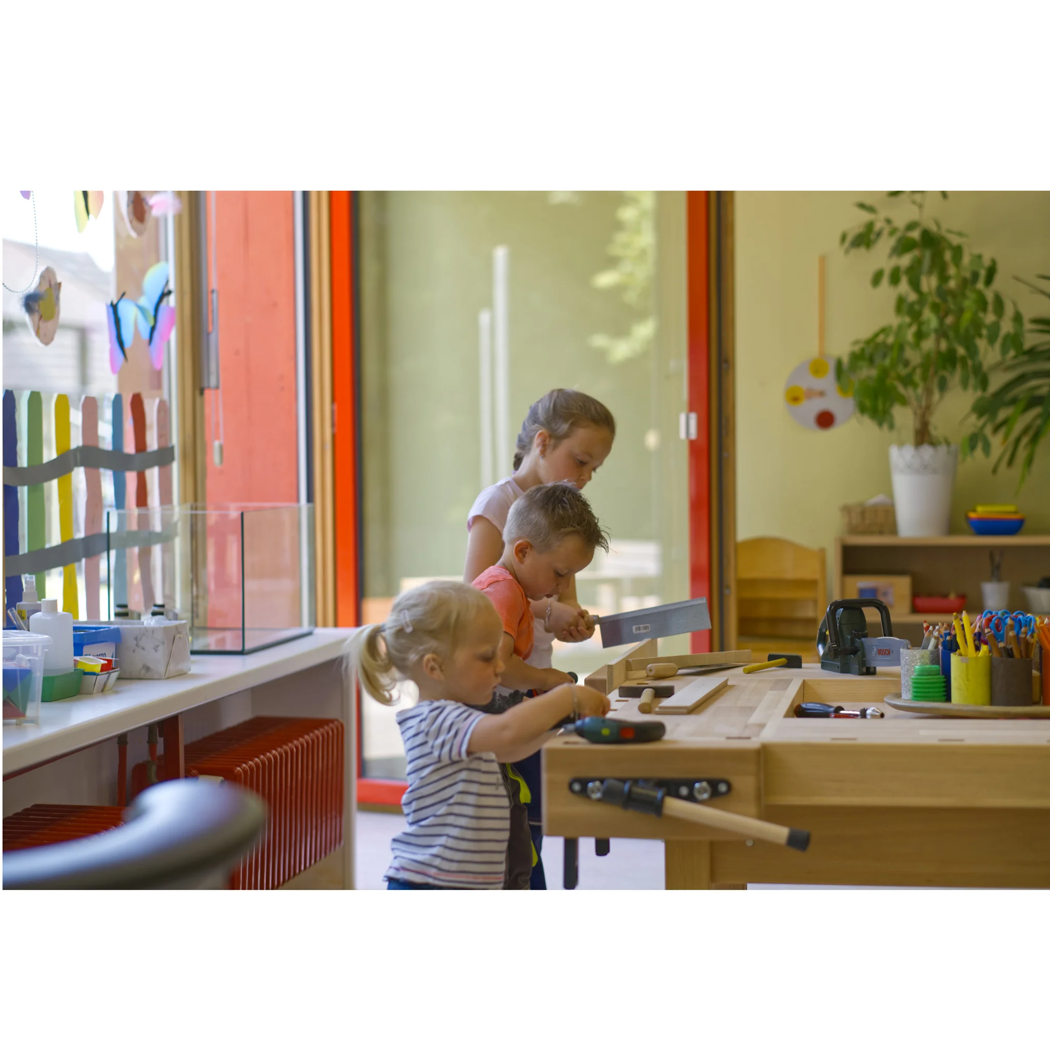 Kinderwerkbank, Holzwerkzeug, Spielzeugwerkbank, Bastelwerkstatt, Kinderzimmer