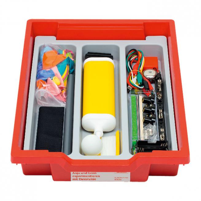 Anja und Leon experimentieren mit Elektrizität