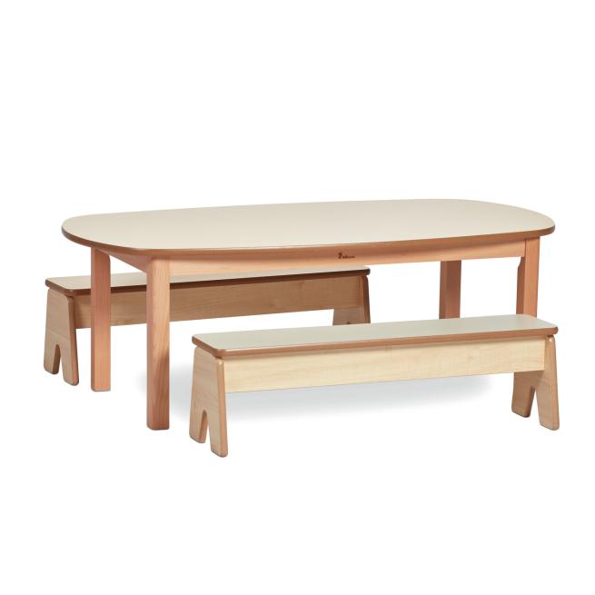 Kindertisch mit zwei Bänken 