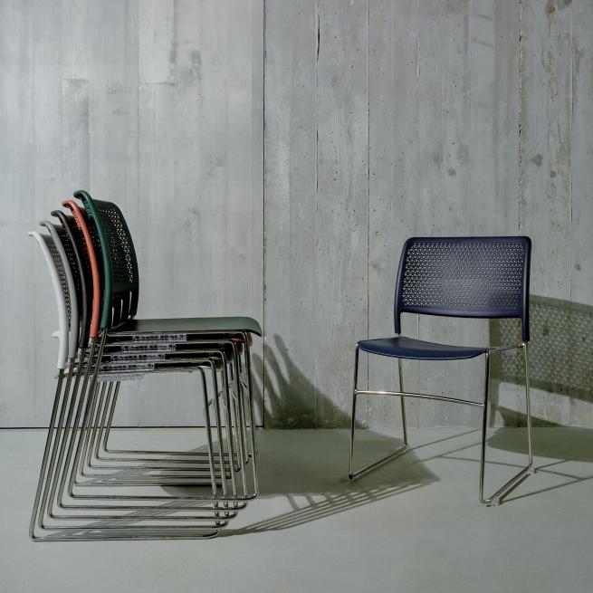 Grafton Kufenstuhl Chromgestell ohne Armlehnen 