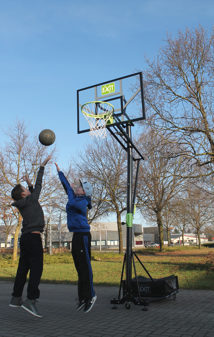 Galaxy Mobiles Basketballsystem mit starrem Korbring backwinkel.de
