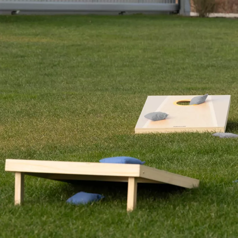 Cornhole-Spiel, Wurfspiel, Holzspiel, Bohnensäckchen, Garten-Spiel