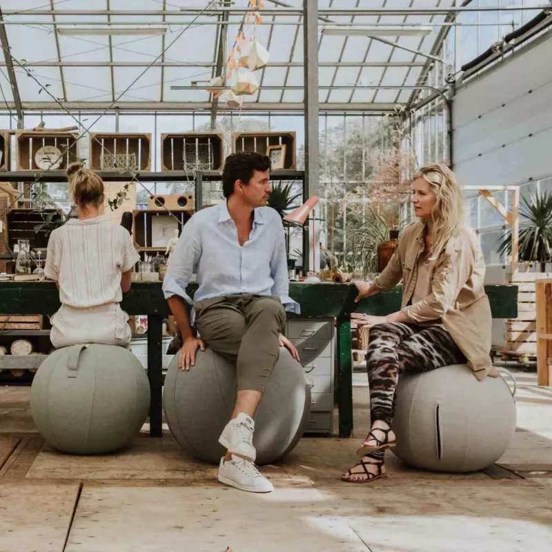 Sitzball, Stoffbezug, grau, runde Form, ergonomisches Sitzen