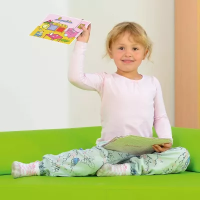 Kinder, Buch, Hose, Haar?