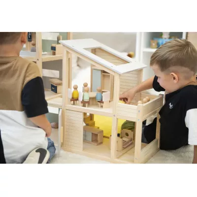 holzspielzeug, holzhaus, kinder_puppenhaus, magnetische_puppen, miniaturwelt