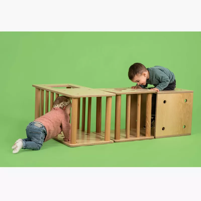 Holzspielzeug, Kletterturm, Kinder, Kiosk?