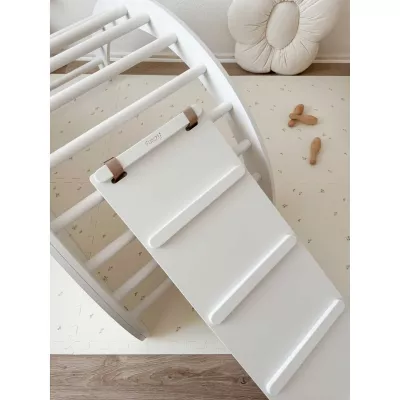 Kinderstuhl, Hochstuhl, Holzstuhl, weiß, Sitzverkleinerung