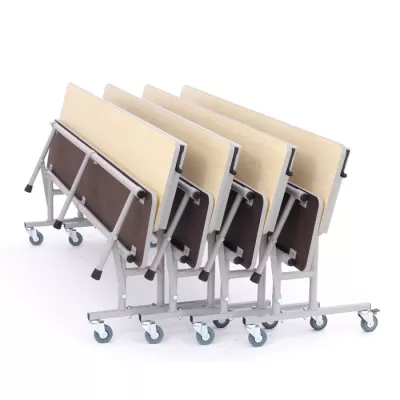 faltbare Stühle, stapelbare Stühle, Transportrahmen, Rollen, mobile Stühle