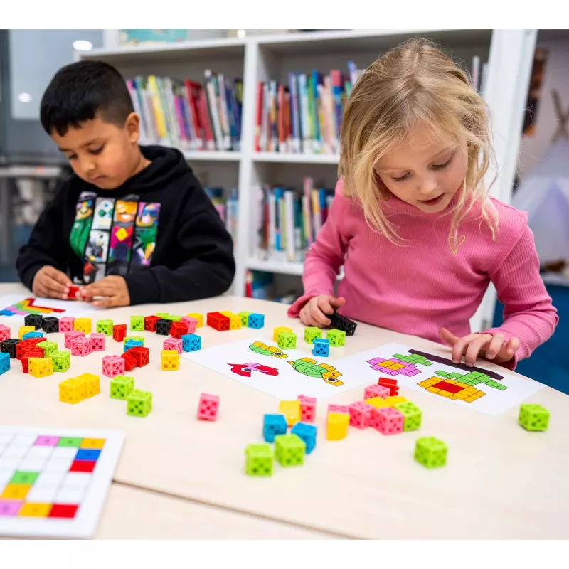 Kinder, Bausteine, Puzzleteile, Spieltafel, Farbig