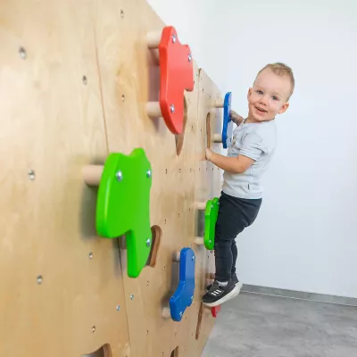 Kletterwand, Kinderkletterwand, Holzspielzeug, Farbenreiche Griffe, Kleinkind Aktivität