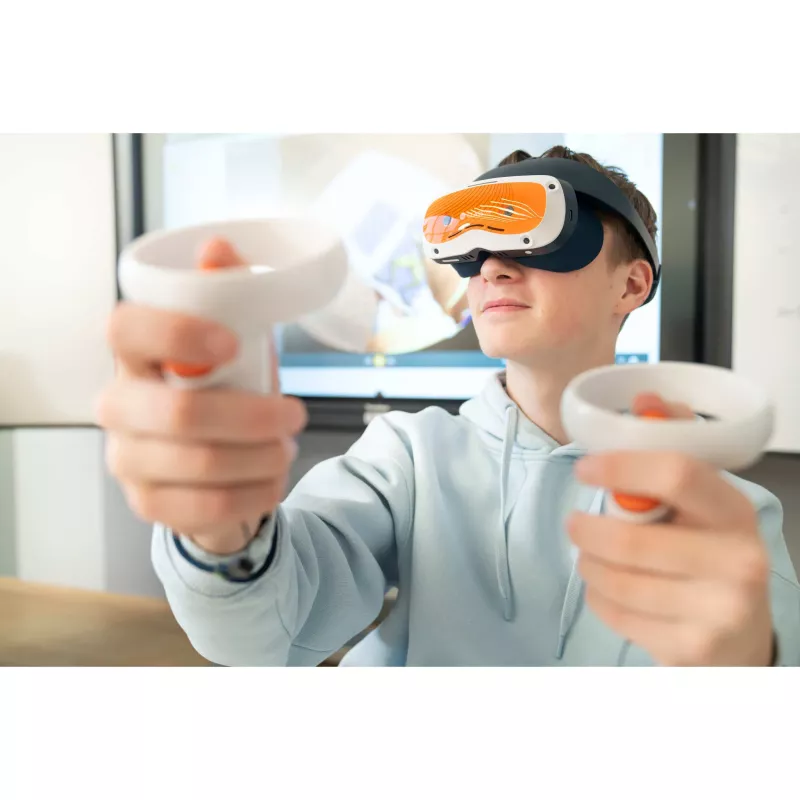VR-Headset, Gamer, Virtual-Reality, Gaming-Accessory, Headset-Controller