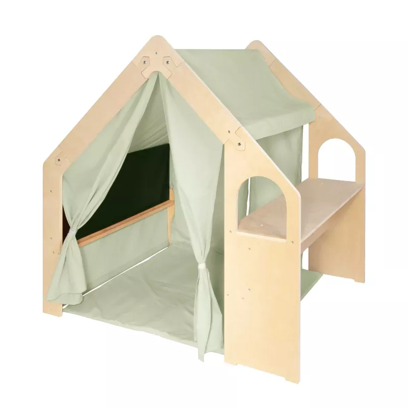 Kinderspielhaus, Piratenturm, Zelte, Holzkonstruktion, Wanddurchbruch