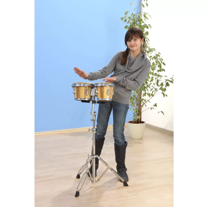Trommeln,  Bongos, kleines Schlagzeug, Kinder Musiker, stehendes Schlagzeug