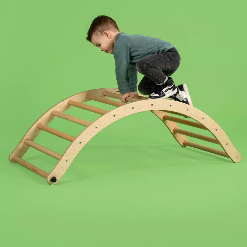Klettergerät, Holzspielzeug, Kinderkletterbogen, Naturholz, Spielzeuggymnastik