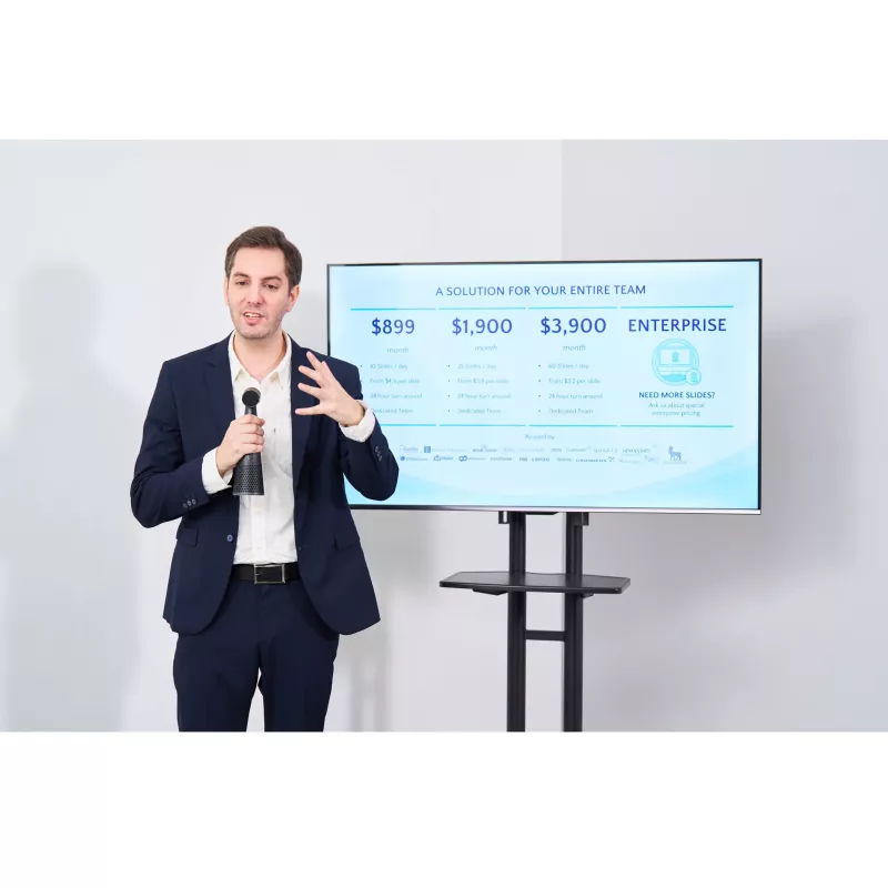 Business presentation, Speaker with microphone, Presenter, Television display, Conference room
