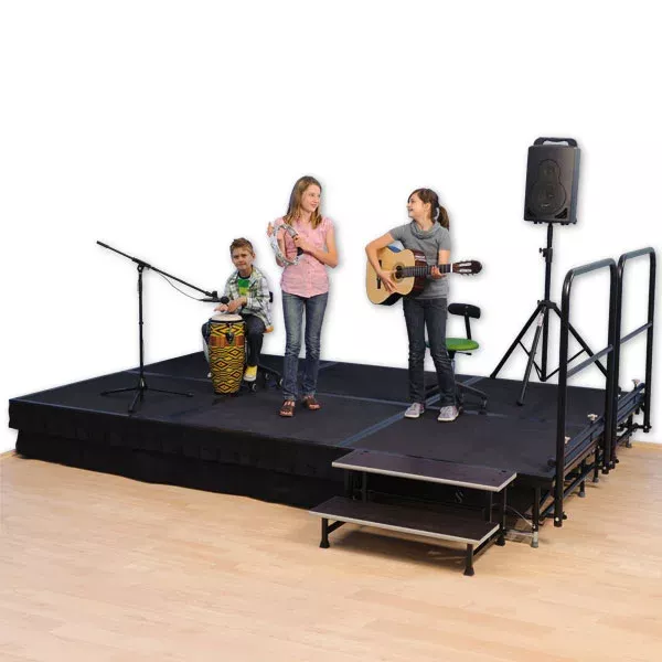 Schultisch?, Musikbühne, Gitarre, Kinderband, Stage