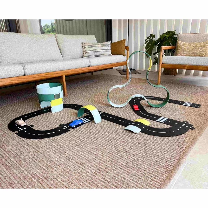 Kinderspielzeug, Rennbahn, Holzbahn, Straßenmuster, Looping-Bahn