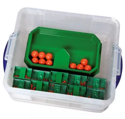 Aufbewahrungsbox, grüne Organizer, Trennwände Fächer, orangene Kugeln, Perlenordner