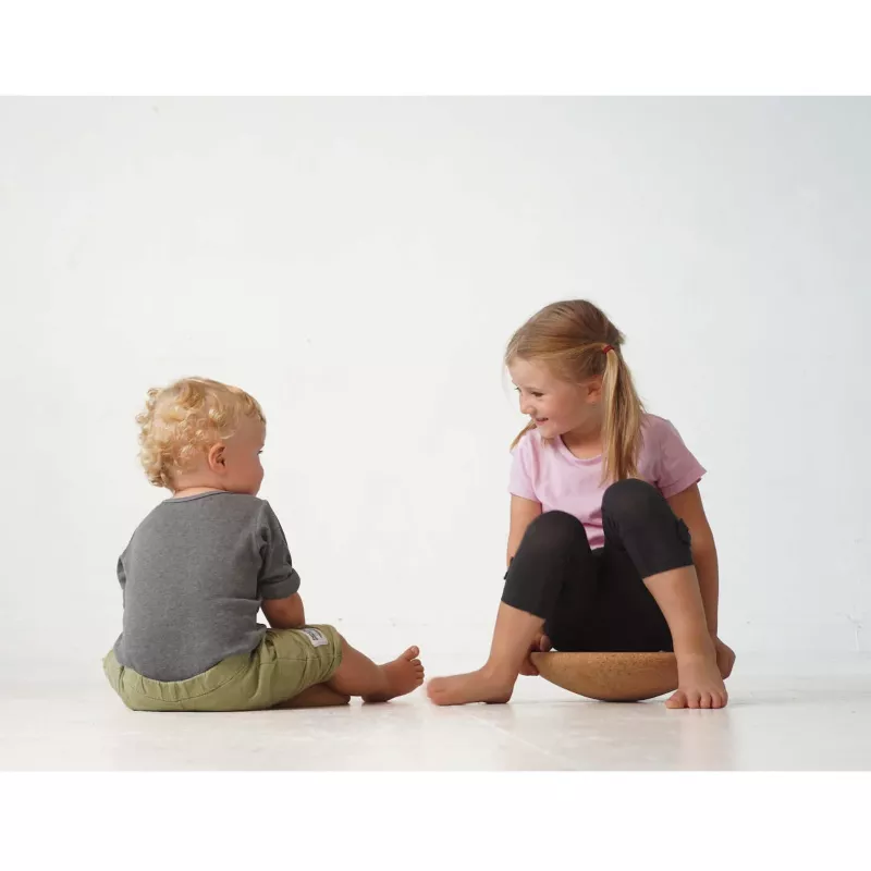 Kinder, Paar Spiel, Korb, Hose, T-Shirt