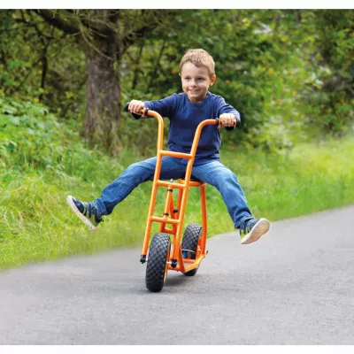 Kinderfahrzeug, Dreirad-ähnlich, orange, Fahrgestell, Gummi-Reifen