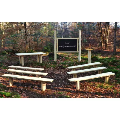 holzstuhl, holzbank, sitzbänke, waldumgebung, tafel-schule