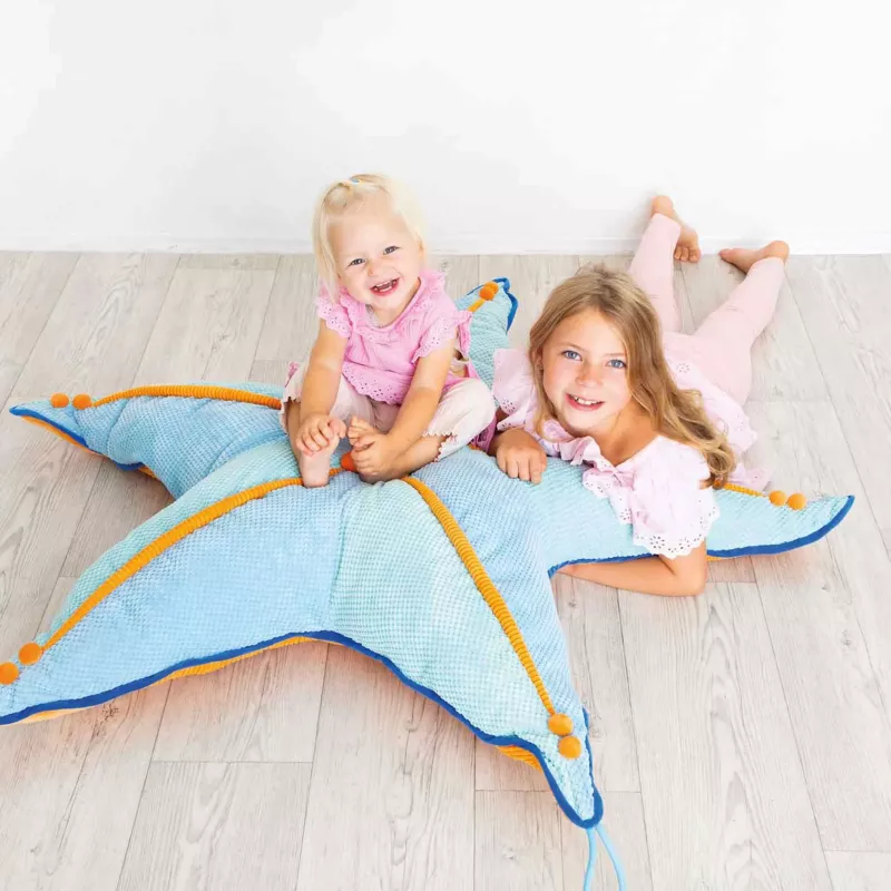 Kinderspielzeug, Kuscheltier, Bettdecke?