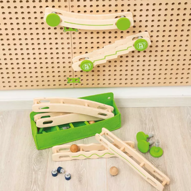 Holzbausteine, Konstruktionsspielzeug, Kugelbahn, grün, Holzbauklötze