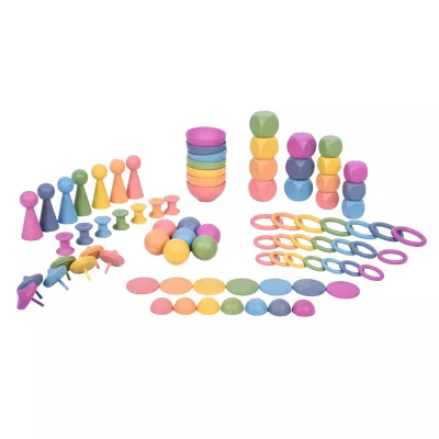 holzspielzeug, kugelspielfigur, bunte holzformen, stapelringe, sortierballen