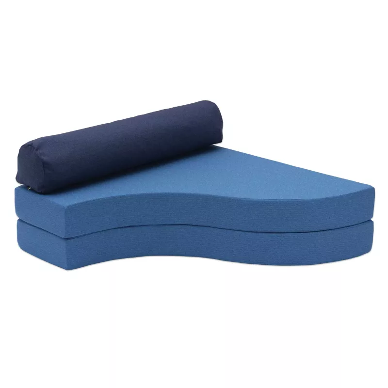 Sitzgelegenheit, Sessel, Wellenform, Blautöne, Kissenrolle