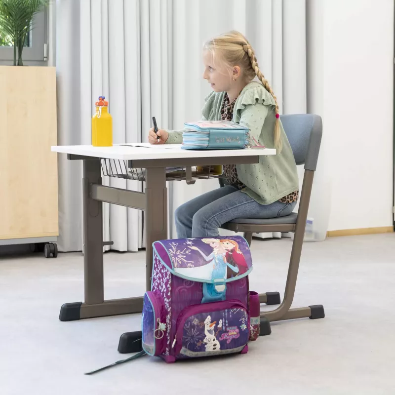 Schreibtisch, Schule, Mädchen, Schulbedarf, Rucksack