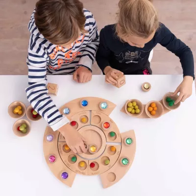Holzspielzeug, Uhrwerk-Spielset, Farbsteine, Kinderpuzzle, Monats-/Jahreszyklus