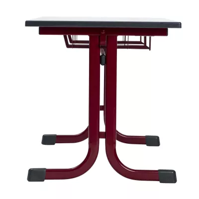Schreibtisch, Schreibtischstuhl, Metallgestell, rote Farbe, Glatte Tischplatte