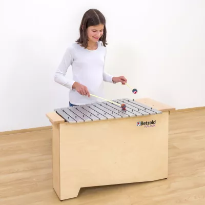Schlagzeug, Xylophon, Musikschule, Holztisch, Spielzeuginstrument