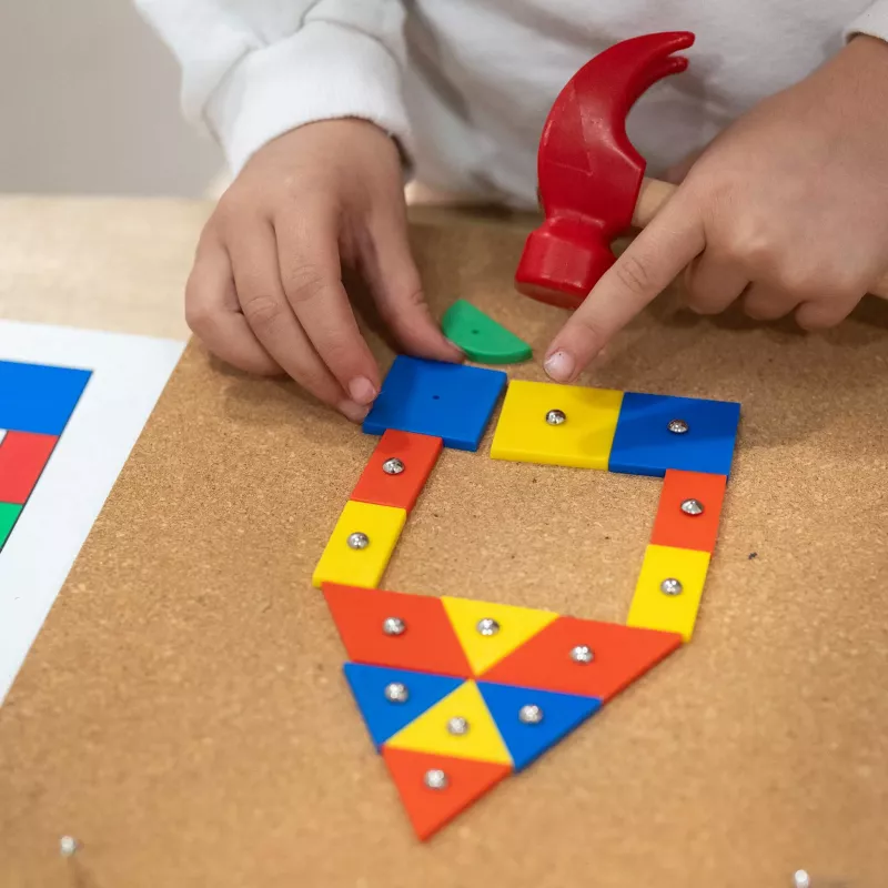 Kinderwerkzeug, Bauklötze, Geometrische Formen, Sortierspiel, Kinderwerkzeug