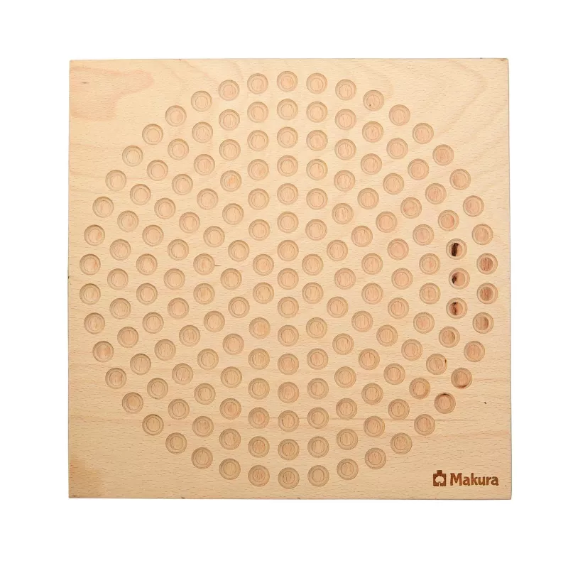 holz, holzplatte, perforationen, runde löcher, makura