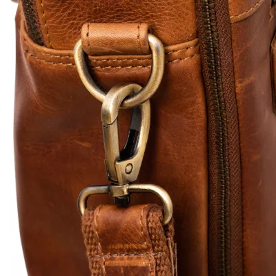 Leder, Gurtpunkt, Metallhaken, Karabiner, Reißverschluss