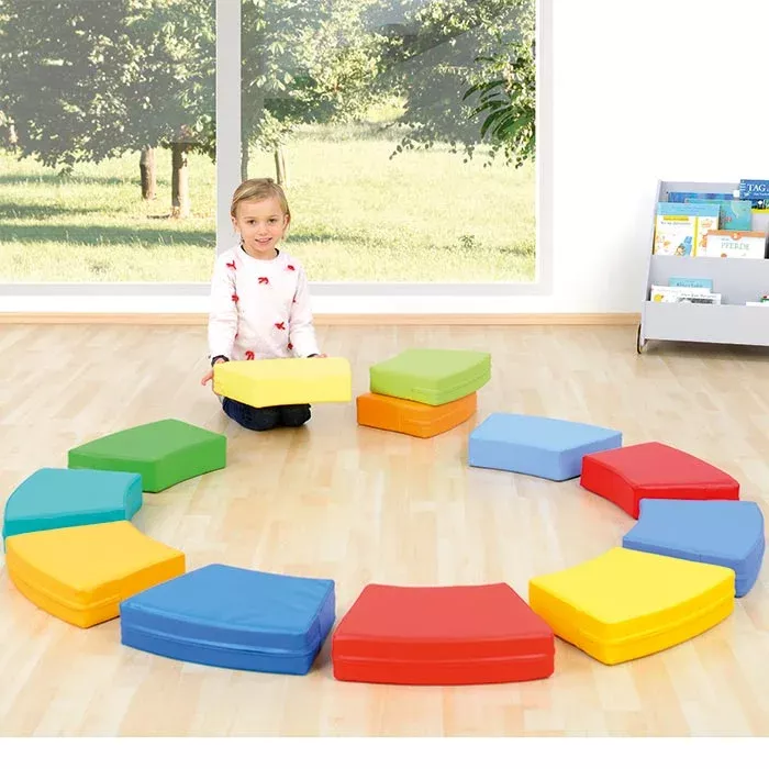 Kleiner Block, Puzzlespiel, Bodenmatte, Kissenwürfel, Farbenstapel