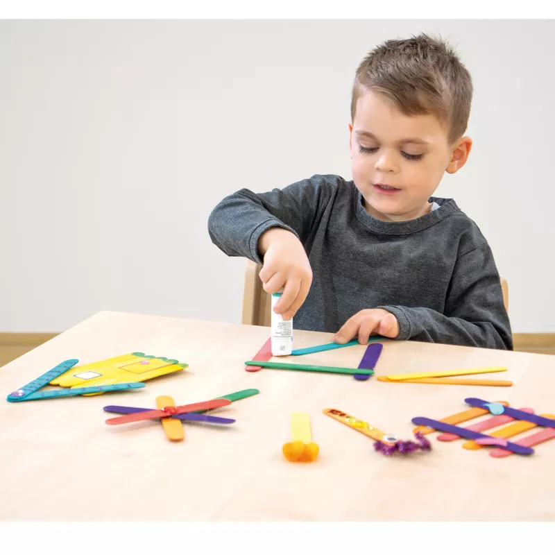 Kinderkunst, Bastelmaterial, Kunstprojekt, Kleber, Farbige Stäbe
