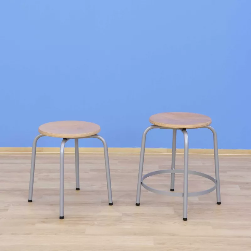 Hocker, Holzoberteil, Metallbeine, zwei Hocker, Barhocker