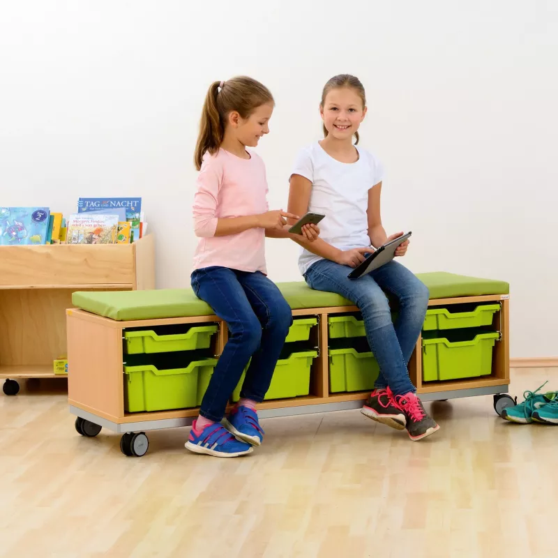 kinder, bänke, staurauszug, grüne behälter, bildung