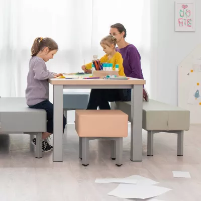 Kinderstuhl, Tisch, Basteln, Kreativset, Papier