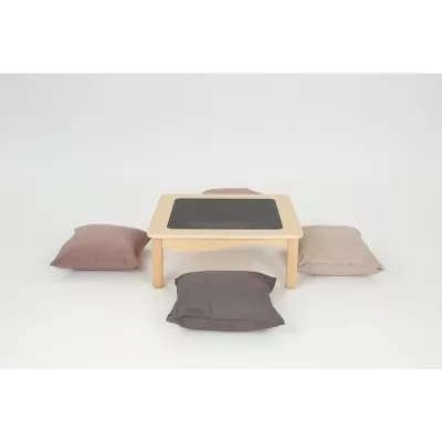 tisch, schreibtisch, kinderstuhl, tischplatte, schuhe