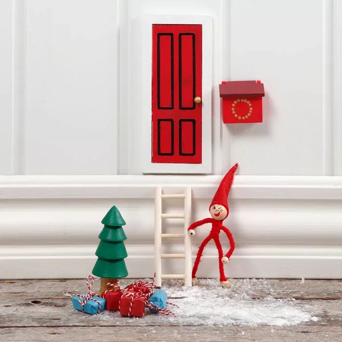 Weihnachtsdeko, Miniaturwelt, Kleiner Elf, Tannenbaum, Schneeboden