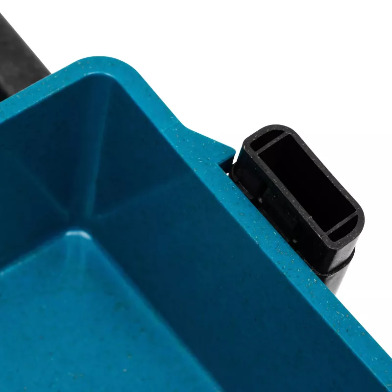 wasserbehälter, trinkflasche, grün-blau, griffe, kunststoff